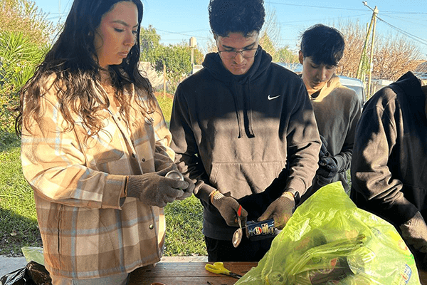 Students reuse aluminum cans for energy project